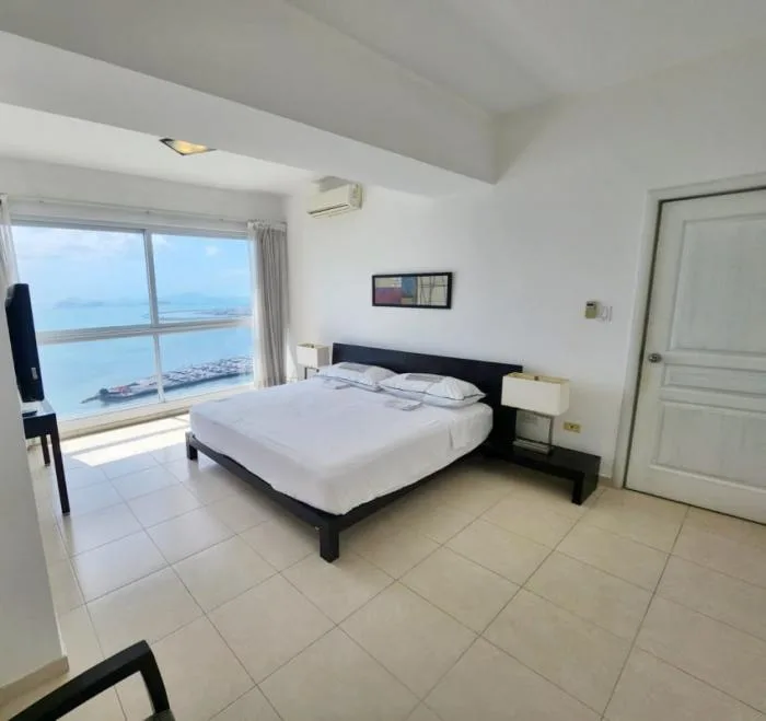 Apartamento en Vista marina Avenida Balboa en alquiler — 4