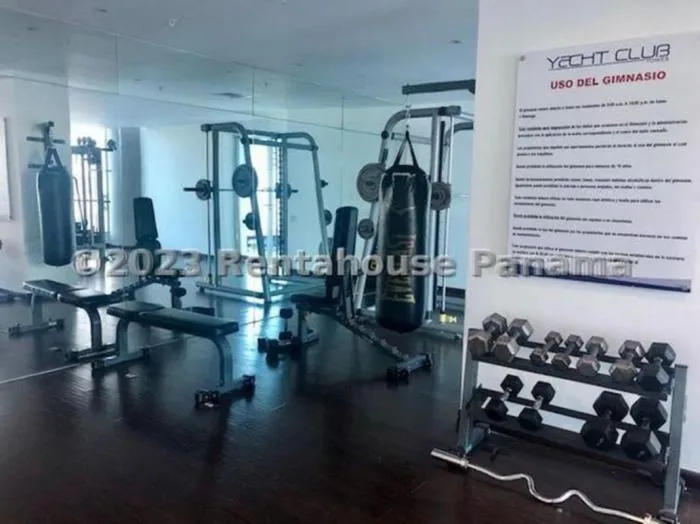 Yacht club 2 habitaciones en alquiler — 4