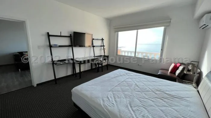 Apartamento en Vista marina Avenida Balboa en alquiler — 4
