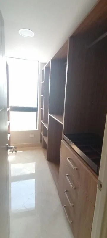 Alquiler de apartamento en Condesa princesa 3 habitaciones — 4