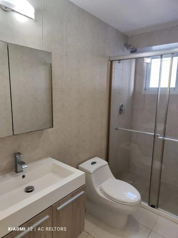 Apartamento en alquiler en Waters de 3 recamaras — 4
