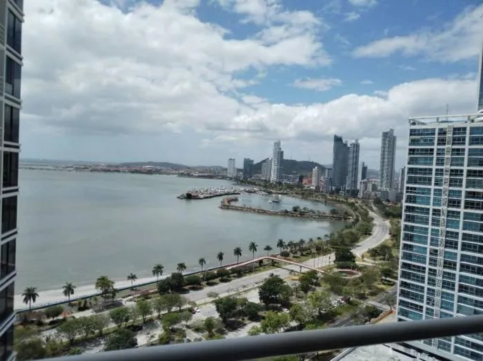 Los delfines Avenida Balboa Panama en alquiler — 3