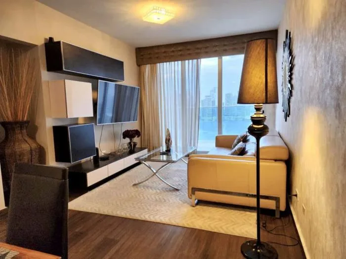 Apartamento en White Avenida Balboa en alquiler — 2