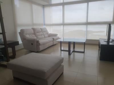 Apartment in grand bay tower with 2 rooms for rent. grand bay avenida balboa panama for rent