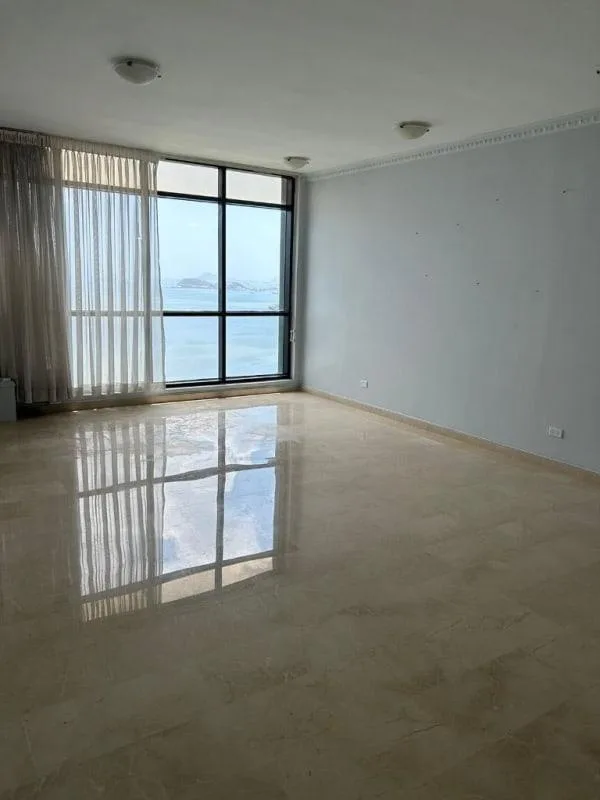 Torres miramar Avenida Balboa Panama en alquiler — 2