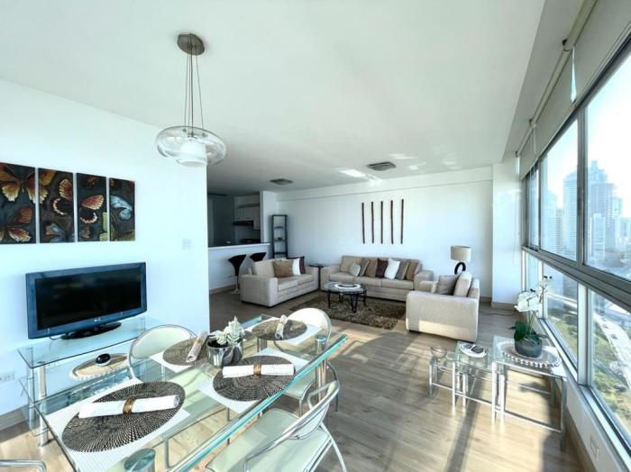 Bayfront avenida balboa panama for rent