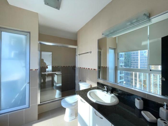 Bayfront avenida balboa panama for rent
