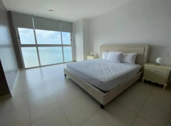 Waters Avenida Balboa Panama en alquiler — 2