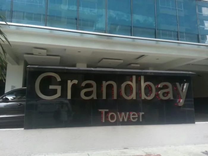 Apartamento en alquiler en Grand bay tower de 2 habitaciones — 4