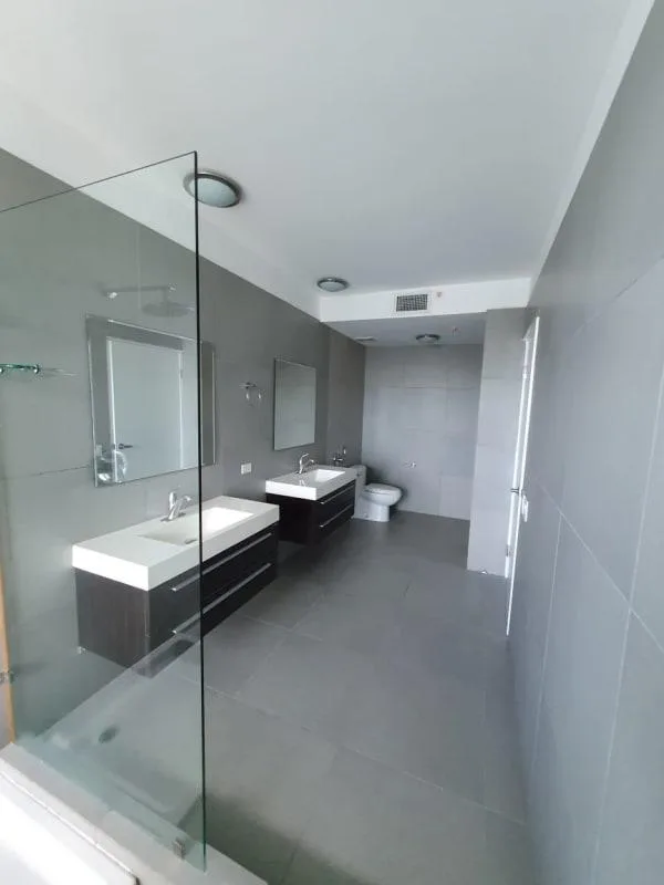 Apartamento en alquiler en Yacht club tower de 3 recamaras — 3