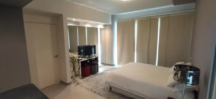 Yacht club Avenida Balboa 3 habitaciones — 4