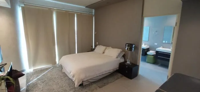 Yacht club Avenida Balboa 3 habitaciones — 5