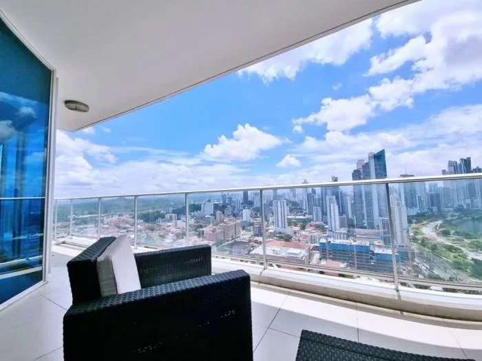 Apartamento en Destiny Avenida Balboa en alquiler — 2
