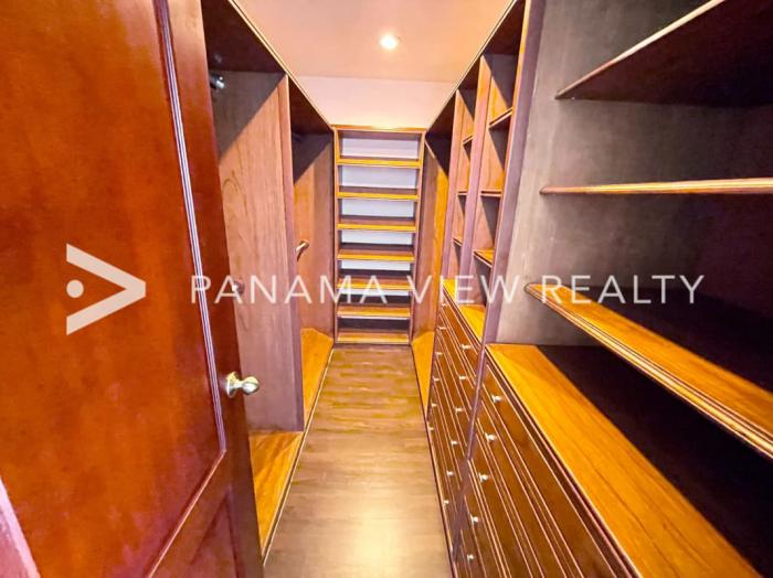 Apartamento en Miramar Avenida Balboa en alquiler