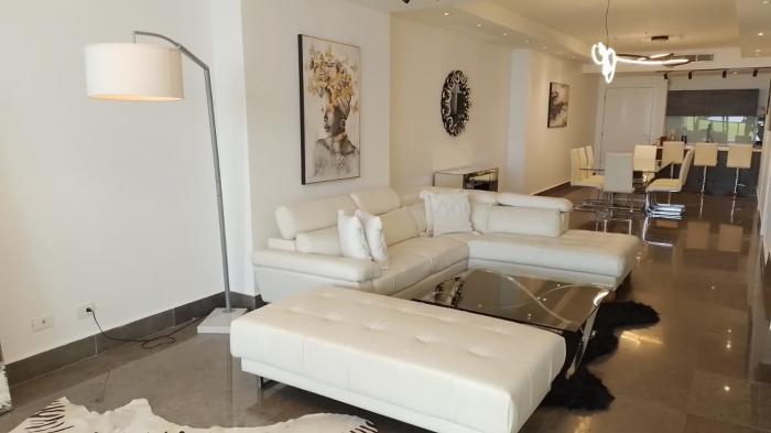 Yoo avenida balboa panama for rent