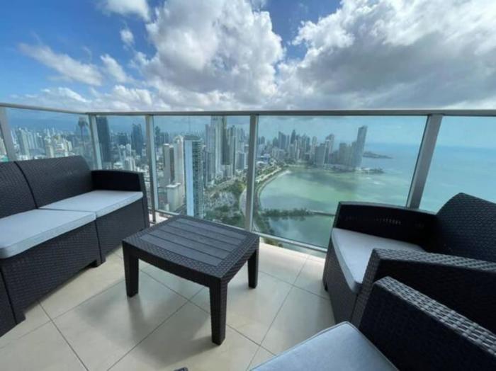 Apartamento en White Avenida Balboa en alquiler