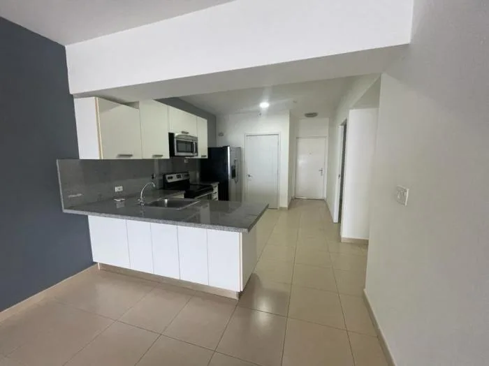 Apartamento en White tower Avenida Balboa en alquiler — 2