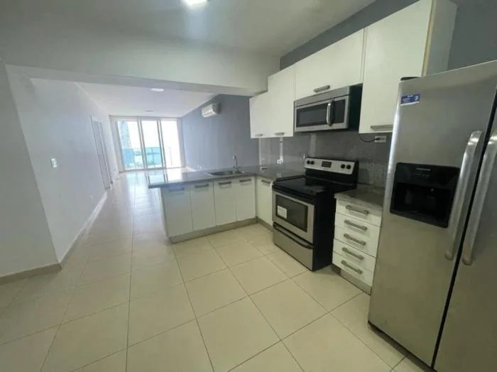 Apartamento en White tower Avenida Balboa en alquiler — 4
