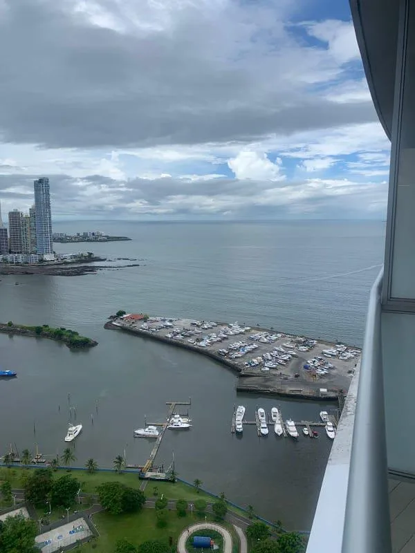 Yacht club tower  Panama amoblado en alquiler — 2