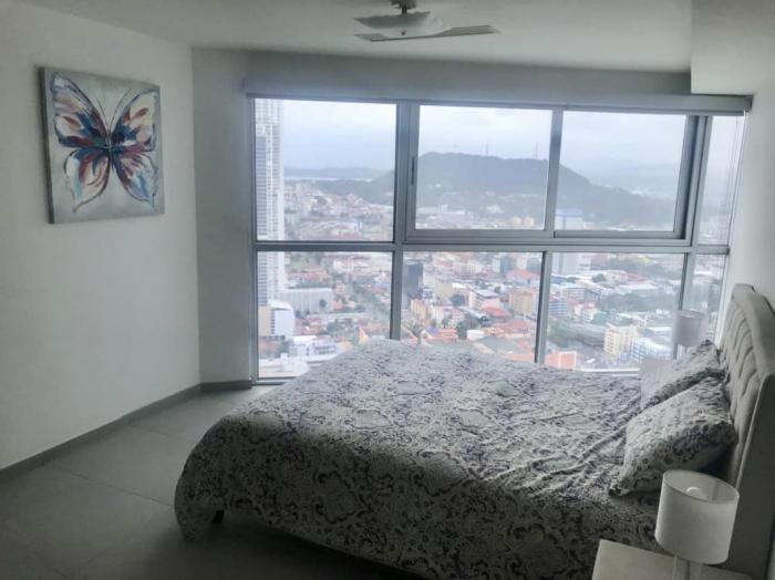Yacht club balboa avenue 2 rooms