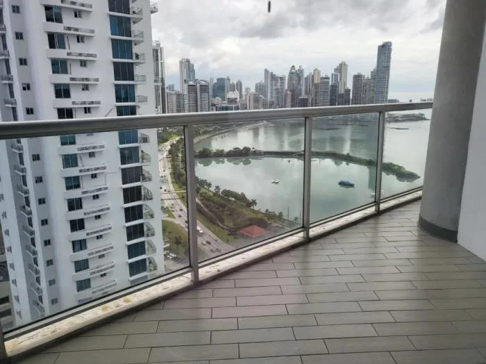 Yacht club Avenida Balboa Panama en alquiler — 2