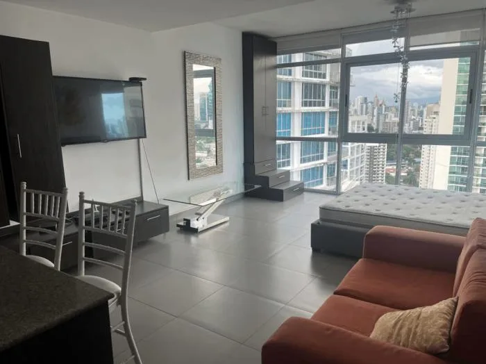 Apartamento en Colores de bella vista Avenida Balboa en alquiler — 3