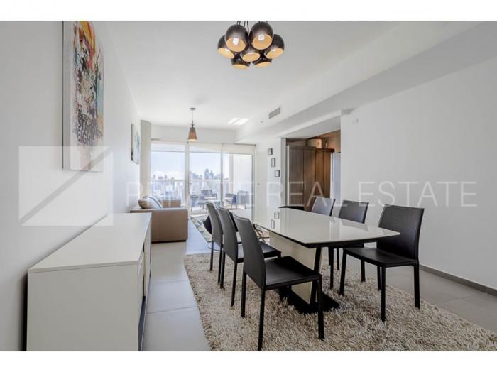 Apartamento en alquiler en Yacht club tower de 2 habitaciones