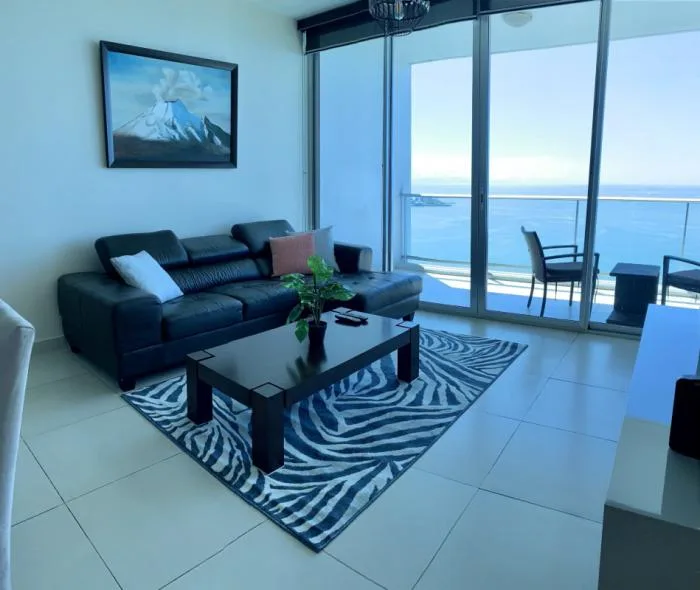 Apartamento en Destiny Avenida Balboa en alquiler — 2