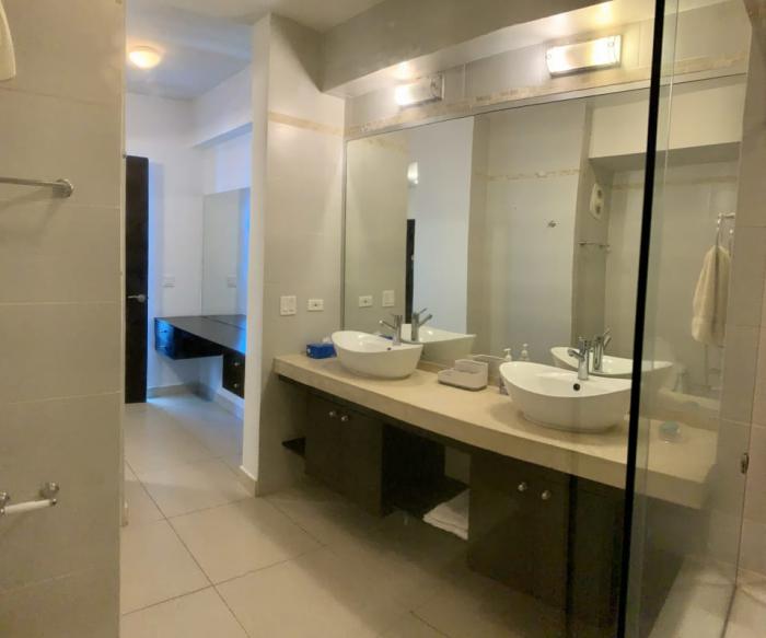 Apartment in destiny avenida balboa for rent