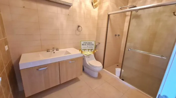 Apartamento en White tower de 2 recamaras en alquiler — 3