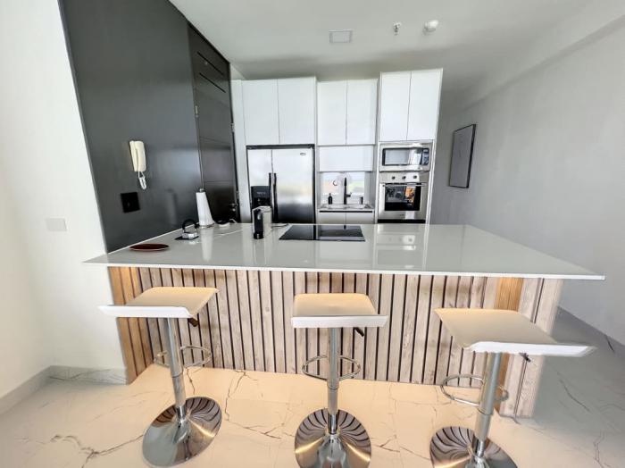 Element 2 rooms for rent
