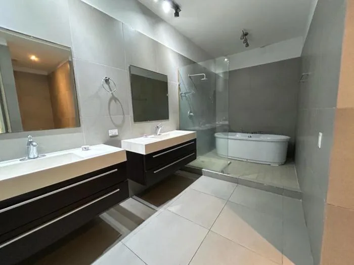 Alquiler de apartamento en Yacht club tower 2 habitaciones — 3
