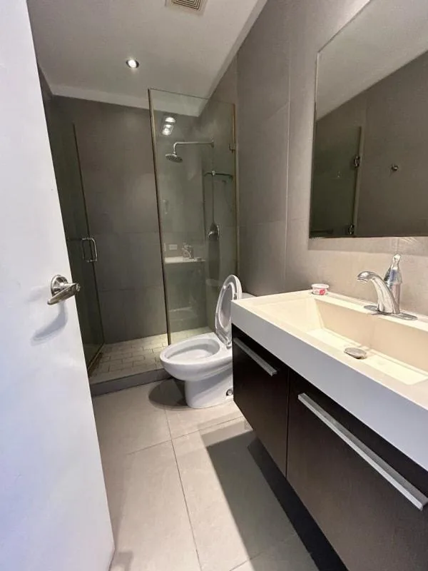 Alquiler de apartamento en Yacht club tower 2 habitaciones — 4