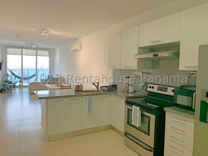White tower avenida balboa panama for rent