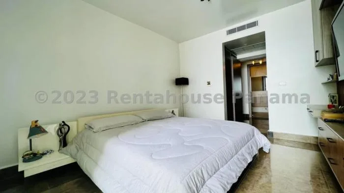 Alquiler de apartamento en Yoo 2 recamaras — 5