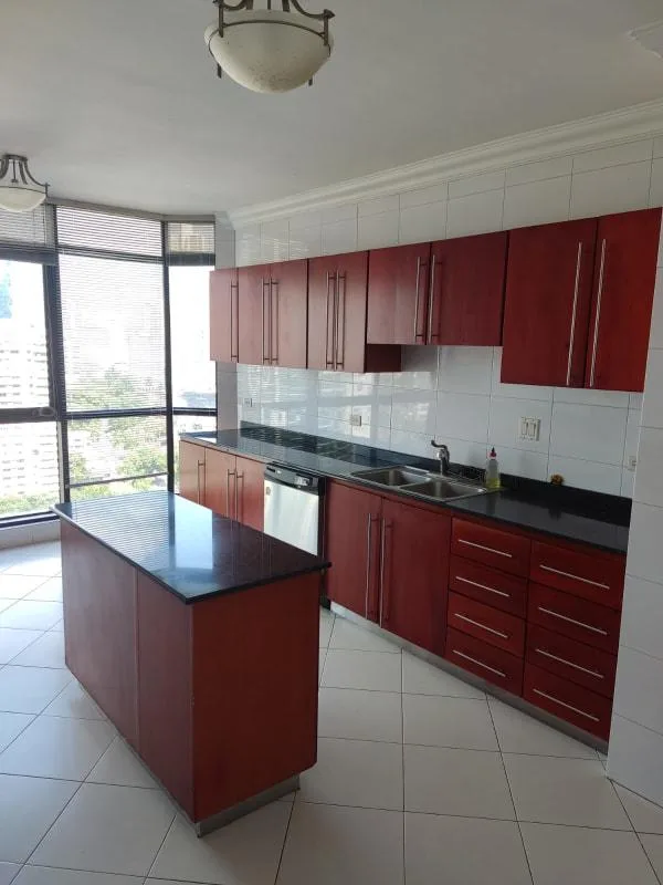 Venta de apartamento en Miramar 3 habitaciones. — 4