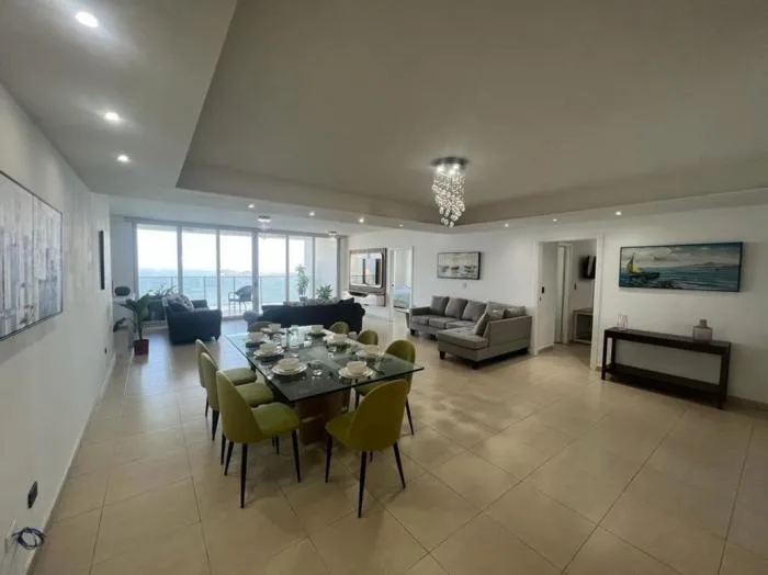 Apartamento en Waters de 3 recamaras en venta — 2