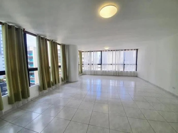 Apartamento en venta en Condesa princesa de 4 habitaciones — 3