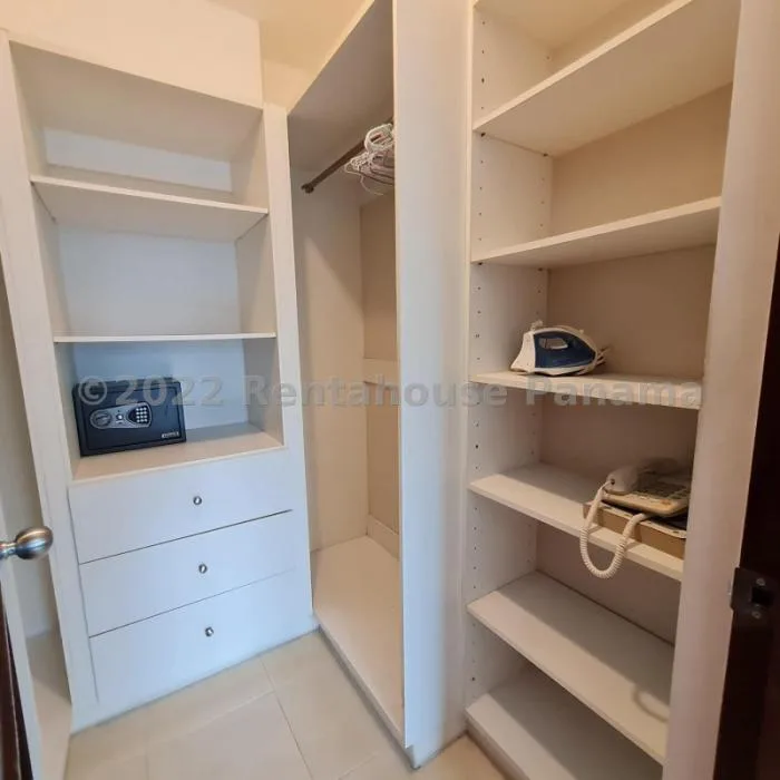 Apartamento en venta en Grand bay tower de 2 habitaciones — 2