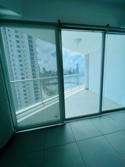 Apartamento en yacht club avenida balboa en venta. apartamento en yacht club avenida balboa en venta