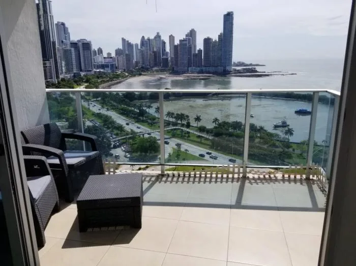 White tower Avenida Balboa 2 habitaciones — 4