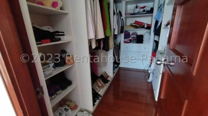 Apartamento en venta en Grand bay tower de 1 habitacion — 3