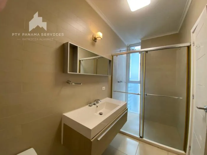Apartamento en alquiler en Waters de 2 recamaras — 4