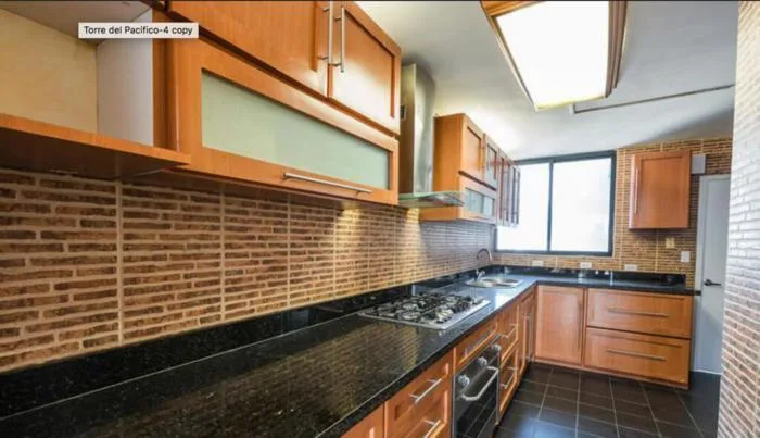 Alquiler de apartamento en Torres del pacifico 3 recamaras — 4