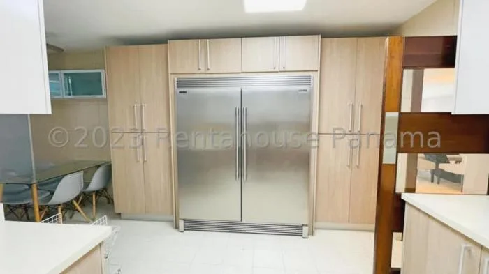 Apartamento en Ph los delfines Avenida Balboa en alquiler — 3