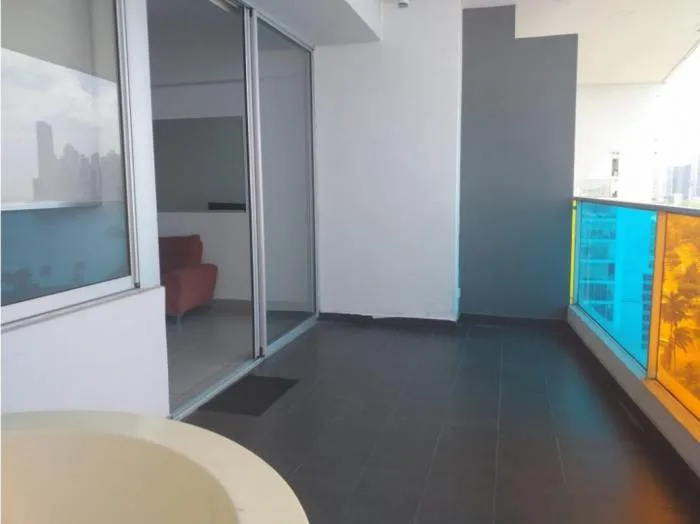 Apartamento en Element tower Avenida Balboa en alquiler — 2