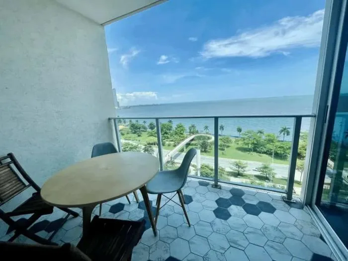 Apartamento en H2o Avenida Balboa en alquiler — 5