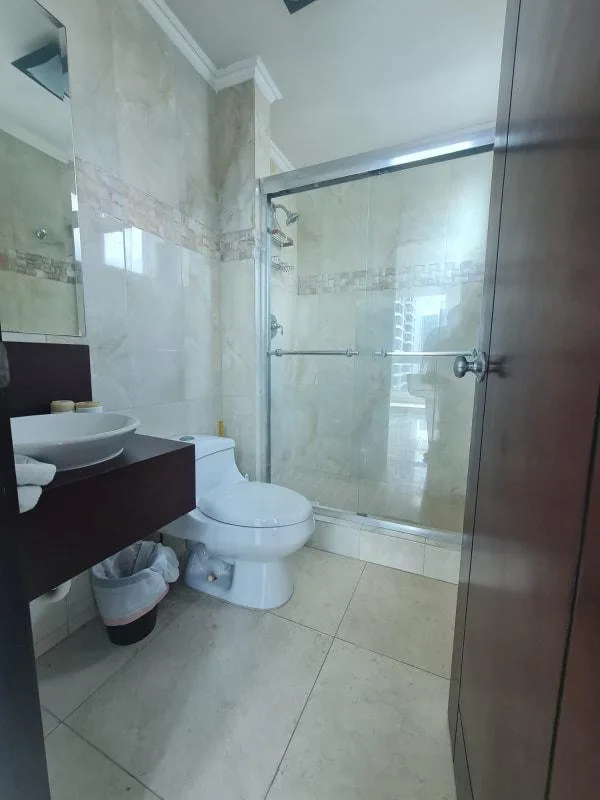 Villa del mar Avenida Balboa Panama en alquiler — 3