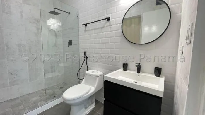 Apartamento en H2o Avenida Balboa en alquiler — 2