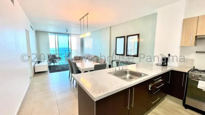 Apartamento en H2o Avenida Balboa en alquiler — 3